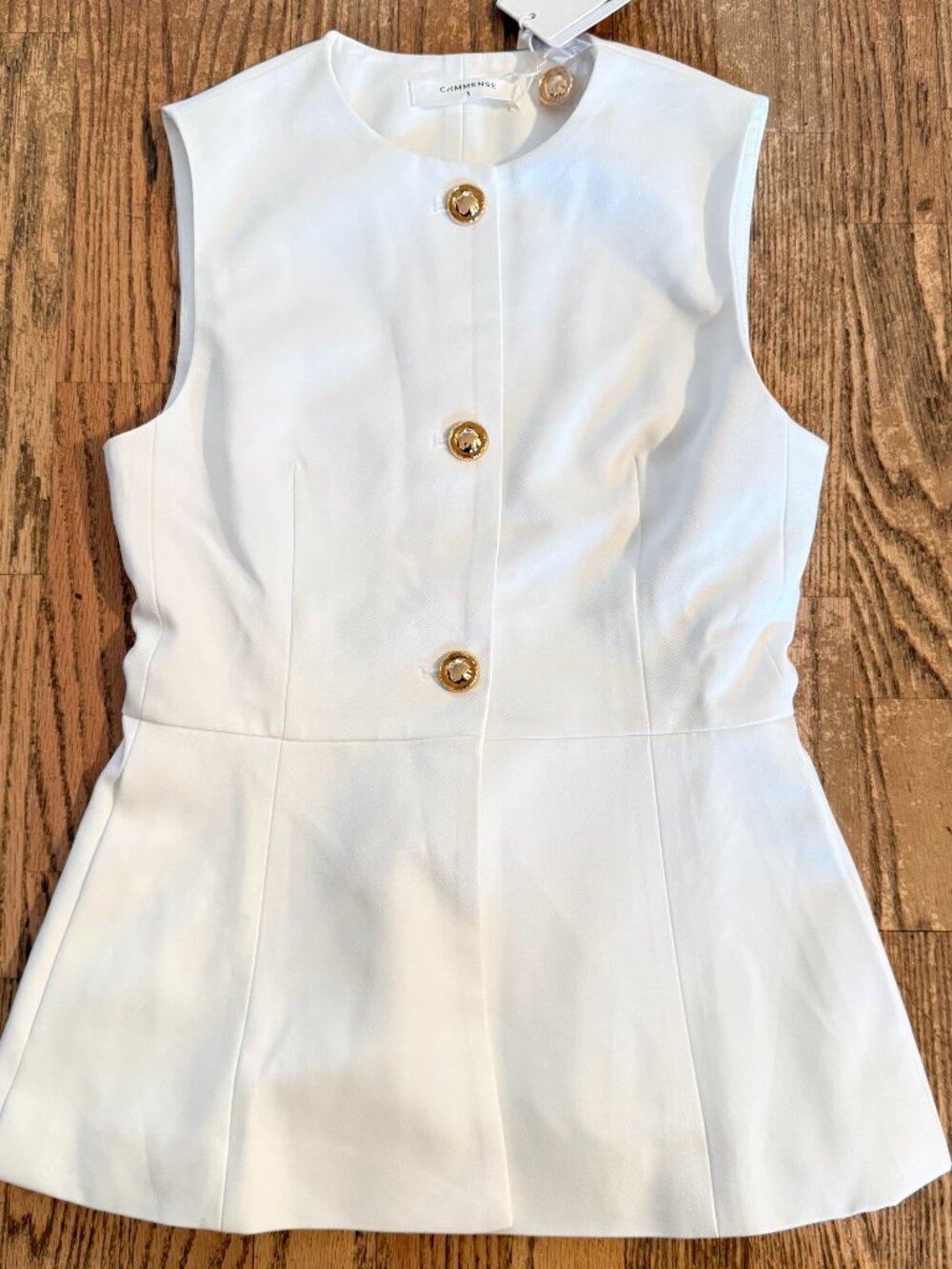 NWT COMMENSE WHITE TAILORED SLEEVELESS VEST WITH GOLD BUTTONS S